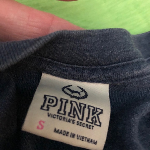 PINK 💕& EXPRESS 🥰TEEEEE BUNDLE - Picture 7 of 8